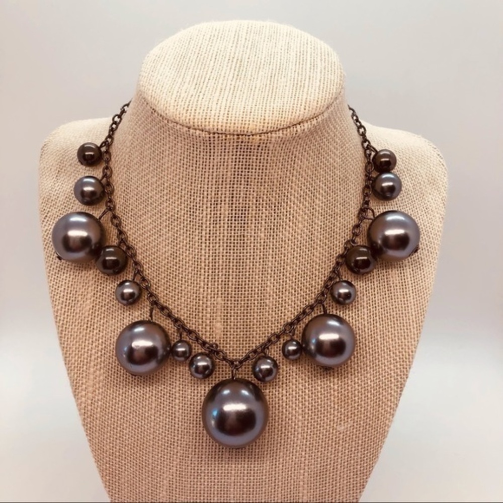 Silver grey pearl necklace